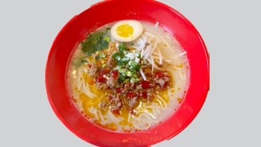 Hu’s Short Rib Rice Noodle